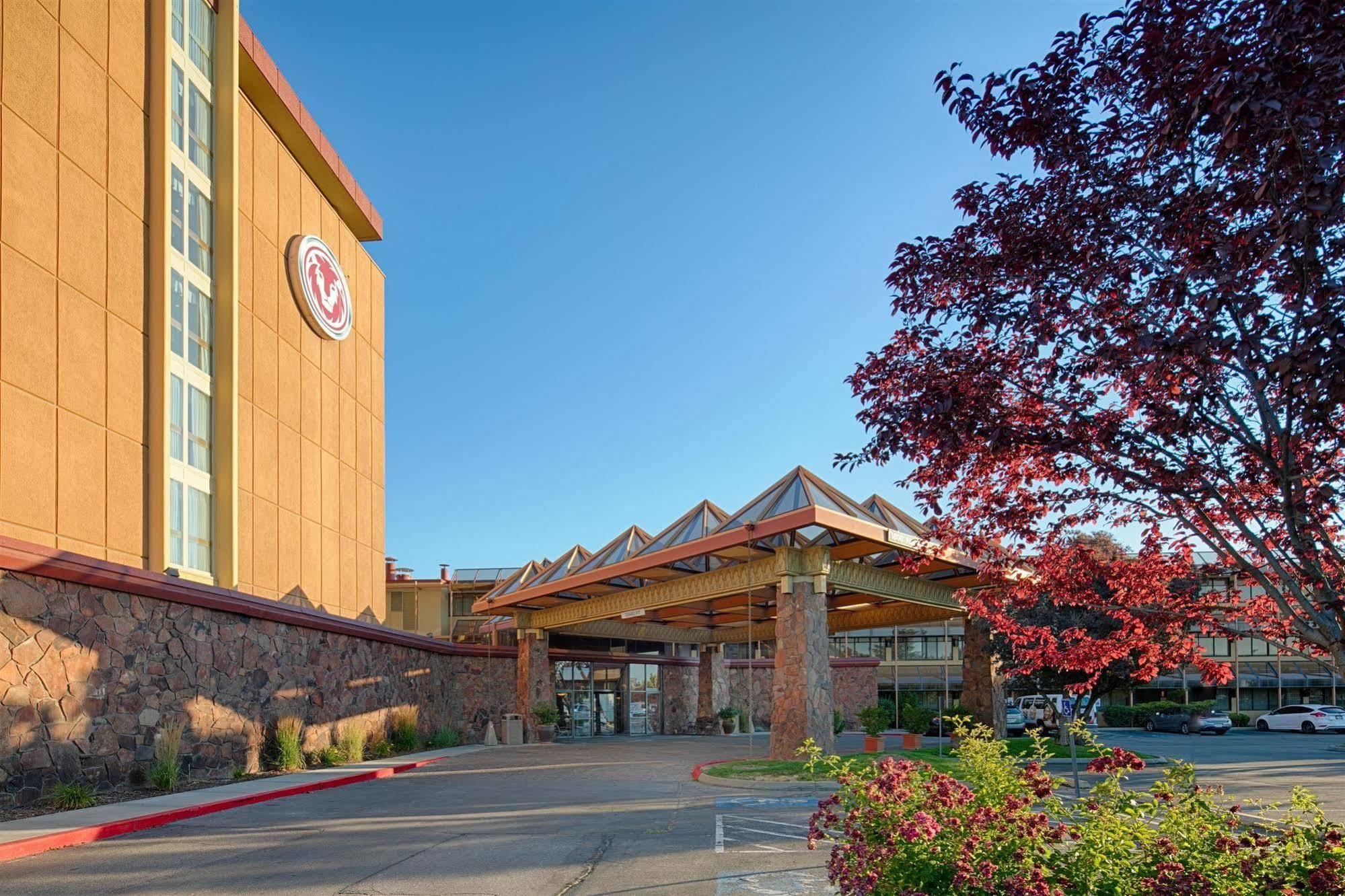 Red Lion Hotel Boise Downtowner Экстерьер фото