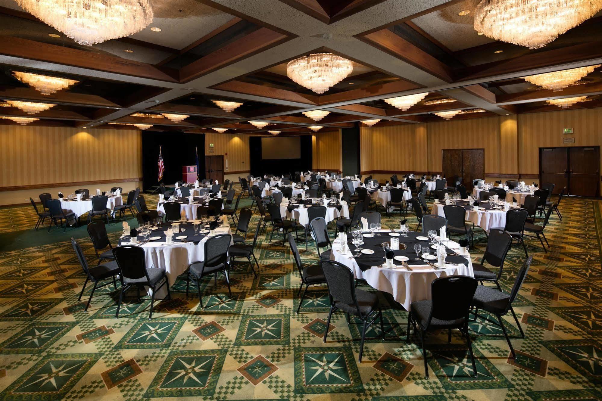 Red Lion Hotel Boise Downtowner Экстерьер фото