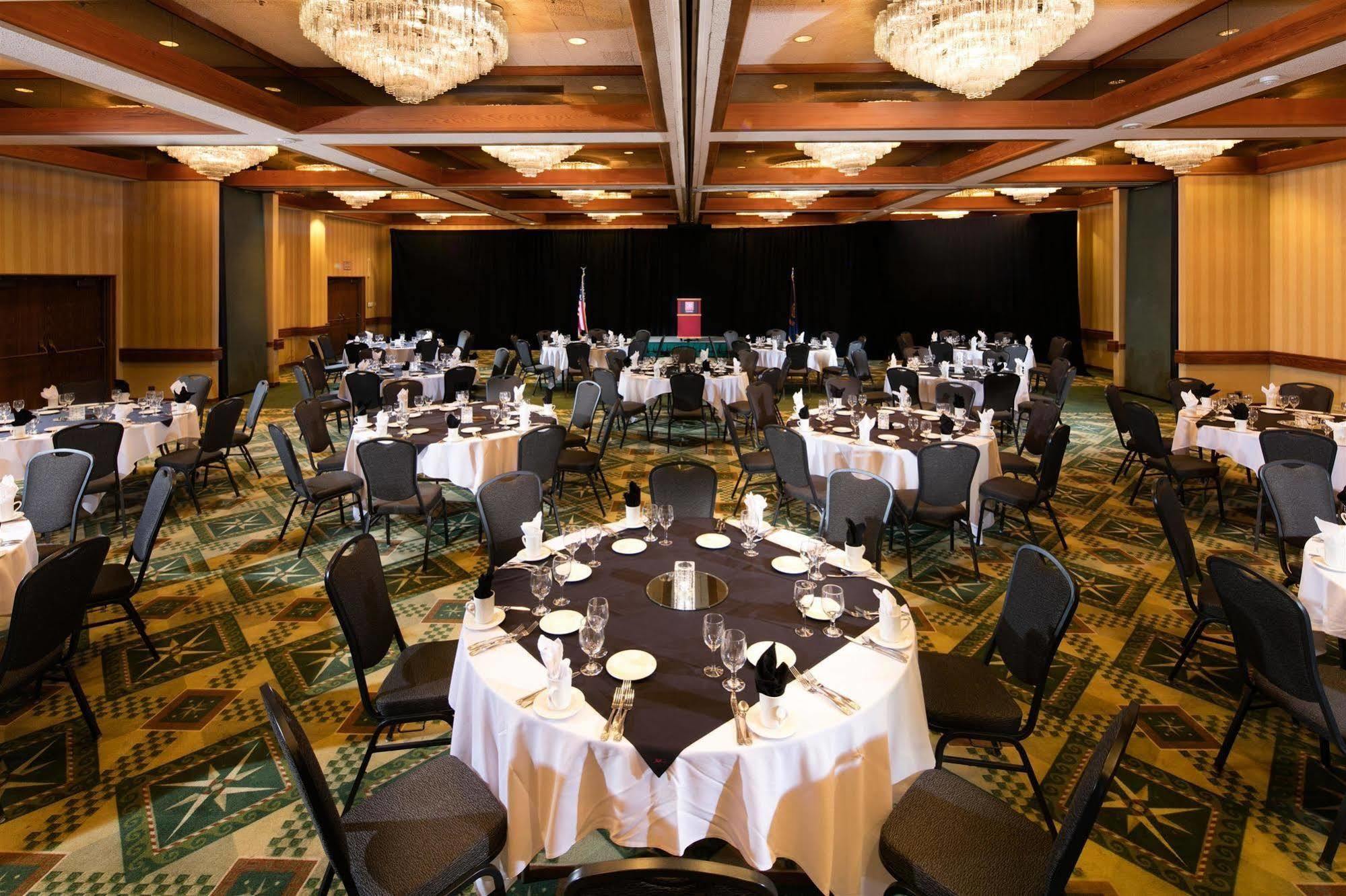 Red Lion Hotel Boise Downtowner Экстерьер фото